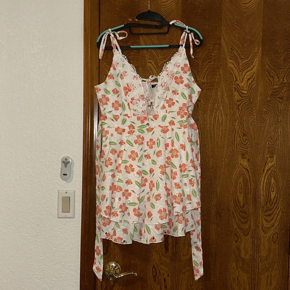 BerryGo Women's Floral Mini Eyelet Romper - Picture 6 of 13